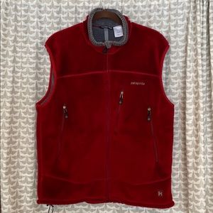 Patagonia men’s fleece vest